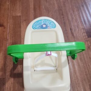 Vintage 1983 Cabbage Patch Kids Doll Carrier with Green Handle